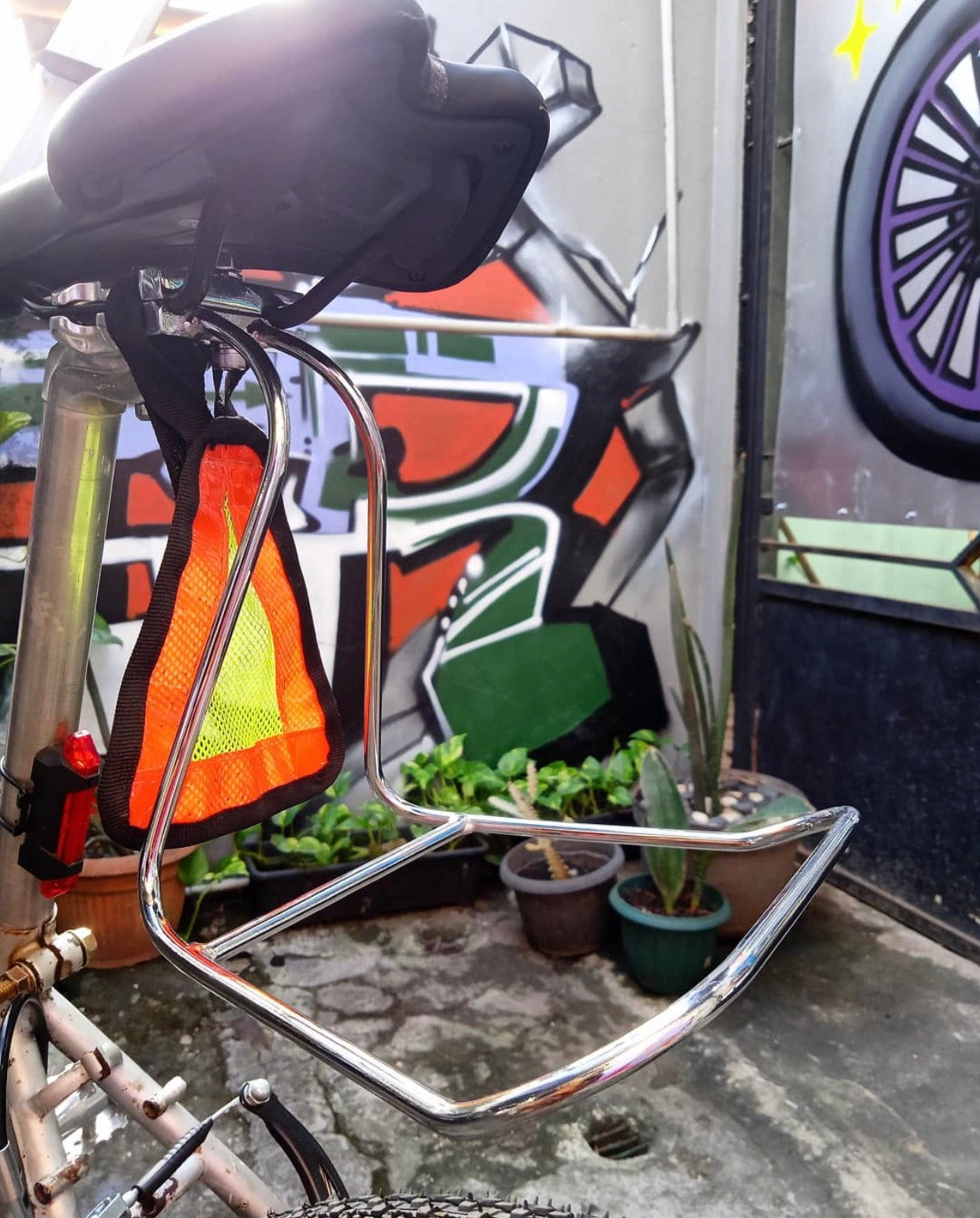 Uqirack Saddle Rack