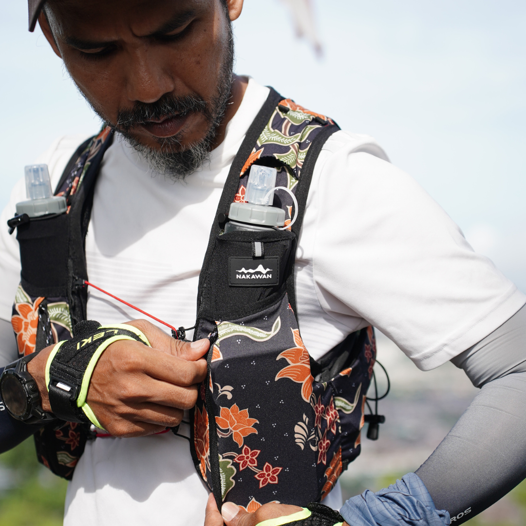 Nakawan Patera Batik Running Vest